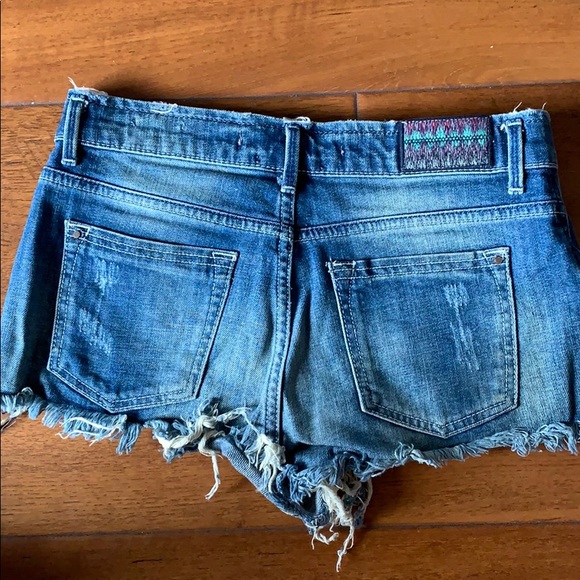 Zara jean shorts - Picture 2 of 3